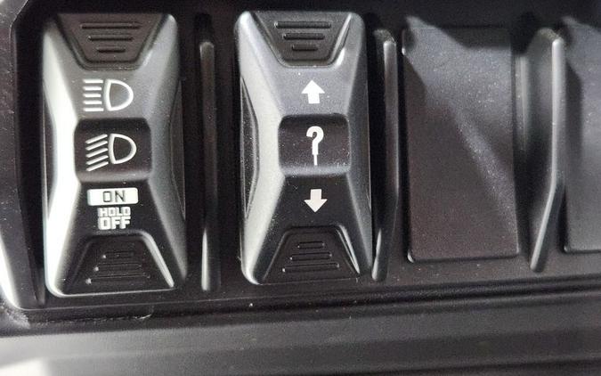 2026 Can-Am® Defender MAX XT HD11 With 10.25 in.display