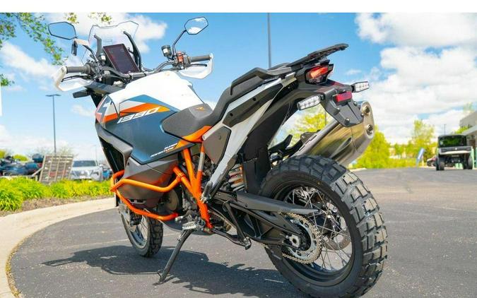 2026 KTM 1390 Super Adventure R
