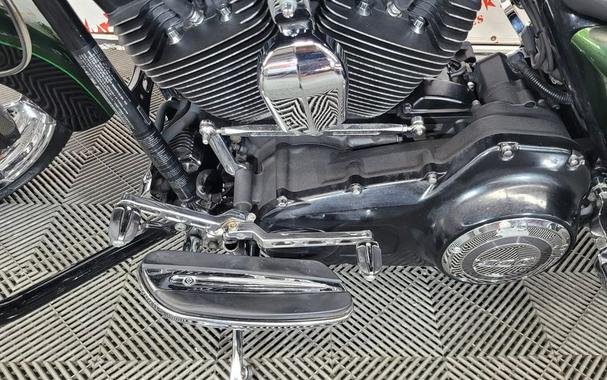 2014 HARLEY DAVIDSON ROAD KING CVO FLHRSE