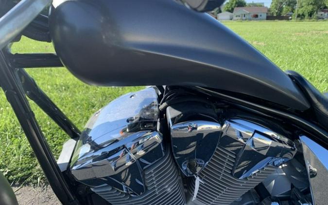 2010 Honda® Fury (VT13CXA)