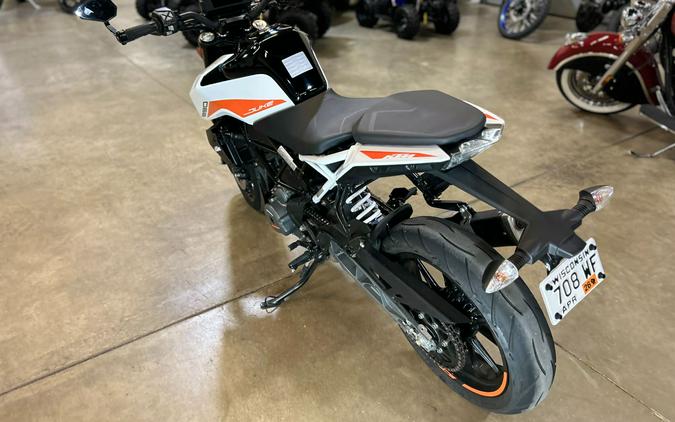 2021 KTM 390 Duke