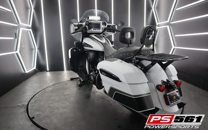 2024 Indian Chieftain® Dark Horse® with PowerBand Audio Package