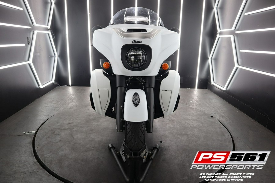 2024 Indian Chieftain® Dark Horse® with PowerBand Audio Package