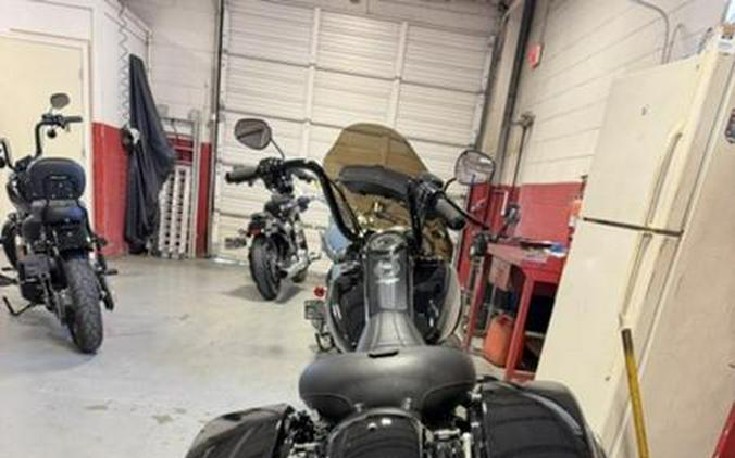 2025 Harley-Davidson® FLHRXS - Road King® Special