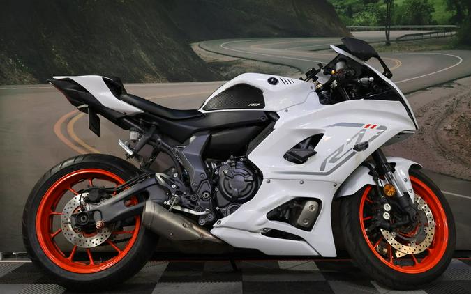 2023 Yamaha YZF-R7
