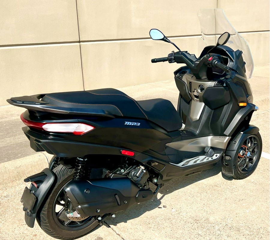 2024 Piaggio MP3 530 Exclusive