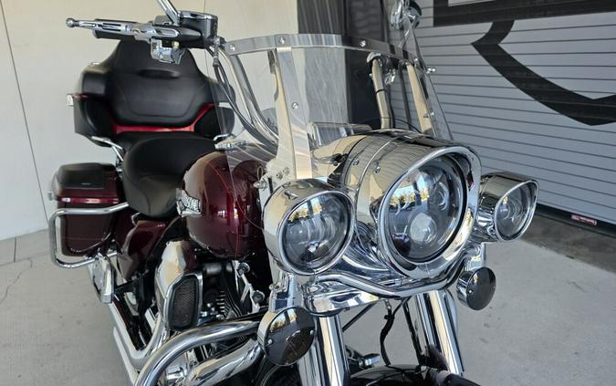 2014 Harley-Davidson® Road King® FLHR