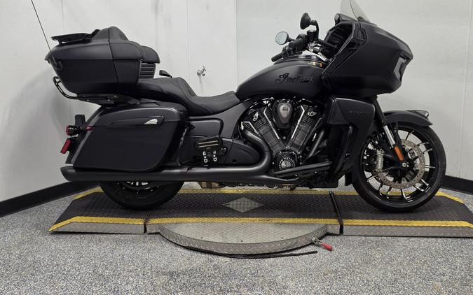 2025 Indian Motorcycle Pursuit Dark Horse