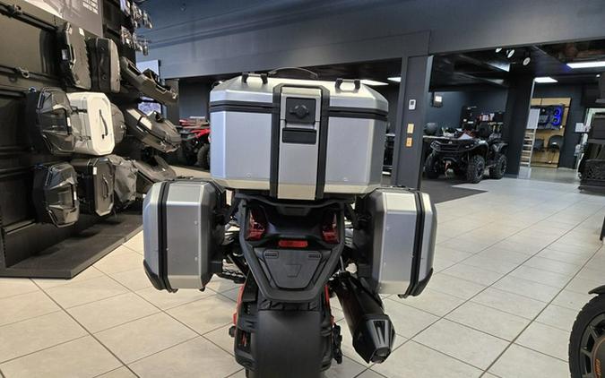 2025 Can-Am Canyon? XT