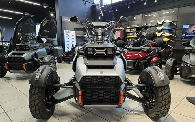 2025 Can-Am Canyon? XT