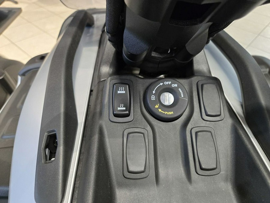 2025 Can-Am Canyon? XT