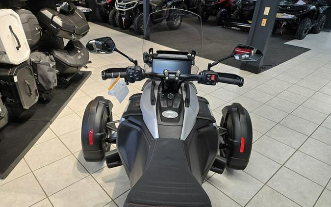 2025 Can-Am Canyon? XT