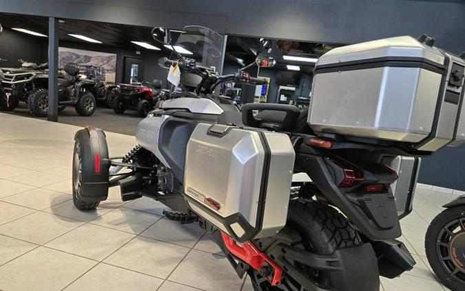 2025 Can-Am Canyon? XT