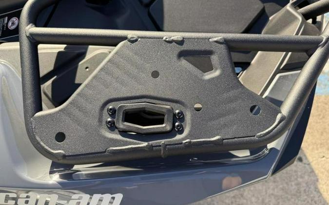 2026 Can-Am® Outlander X mr 700