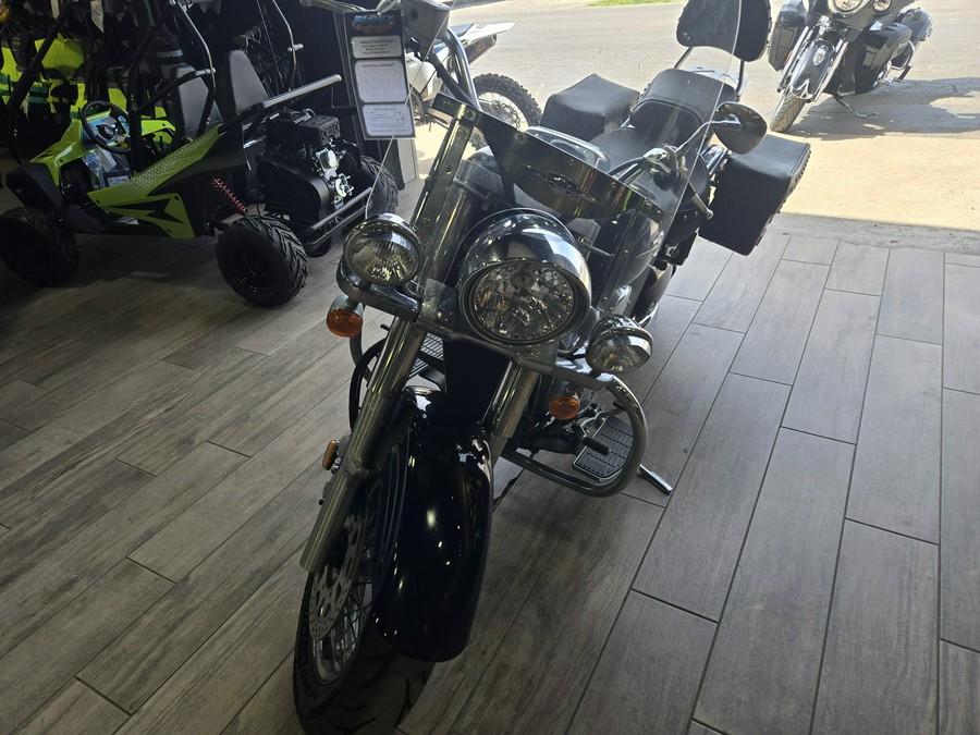 2017 SUZUKI BOULEVARD C50T