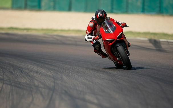 2022 Ducati Panigale V2