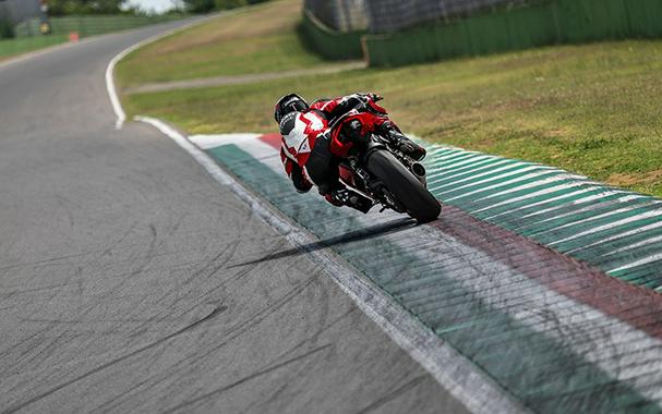 2022 Ducati Panigale V2