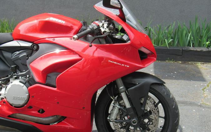 2022 Ducati Panigale V2