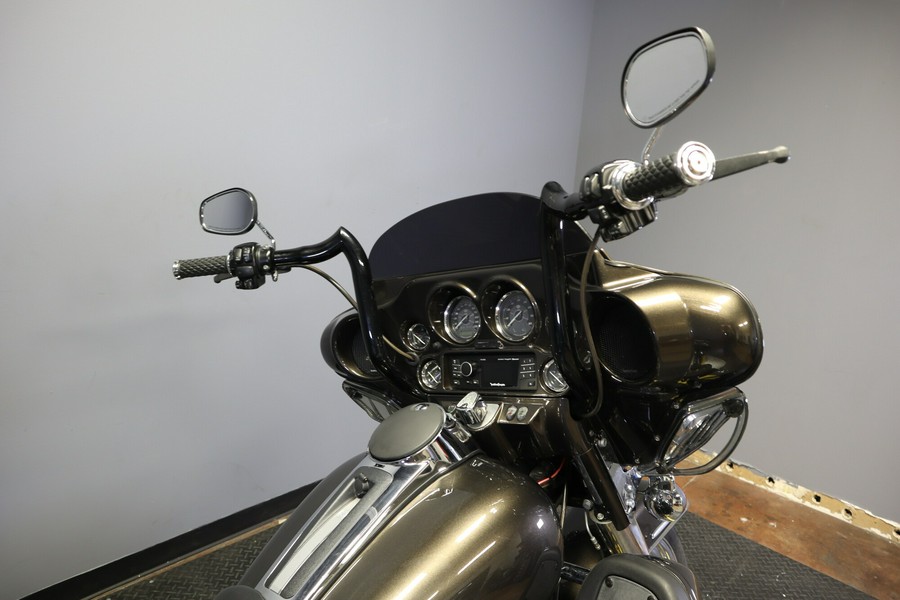 2012 Harley-Davidson Electra Glide Ultra Limited FLHTK
