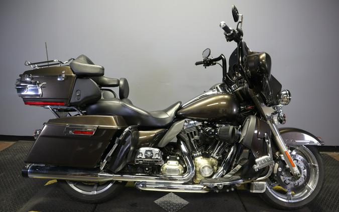 2012 Harley-Davidson Electra Glide Ultra Limited River Rock Gray
