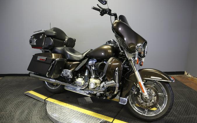 2012 Harley-Davidson Electra Glide Ultra Limited River Rock Gray