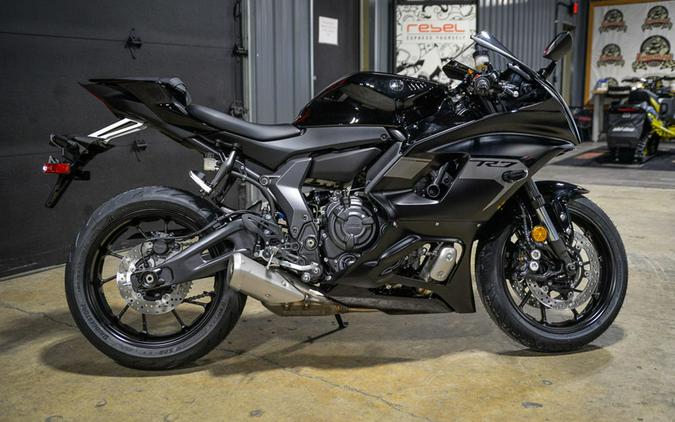 2025 Yamaha YZF-R7