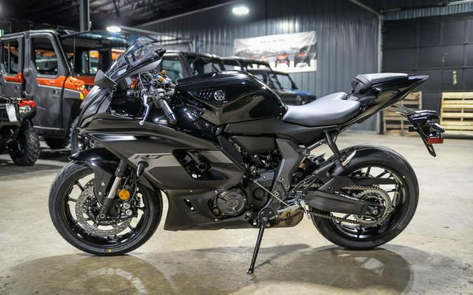 2025 Yamaha YZF-R7