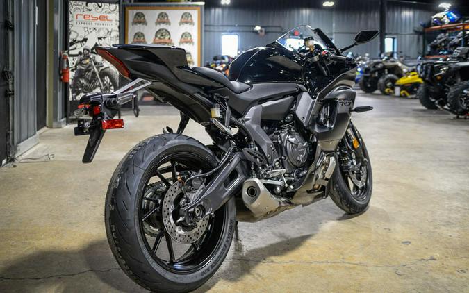 2025 Yamaha YZF-R7