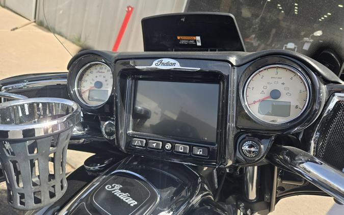 2021 INDIAN MOTORCYCLE ROADMASTER