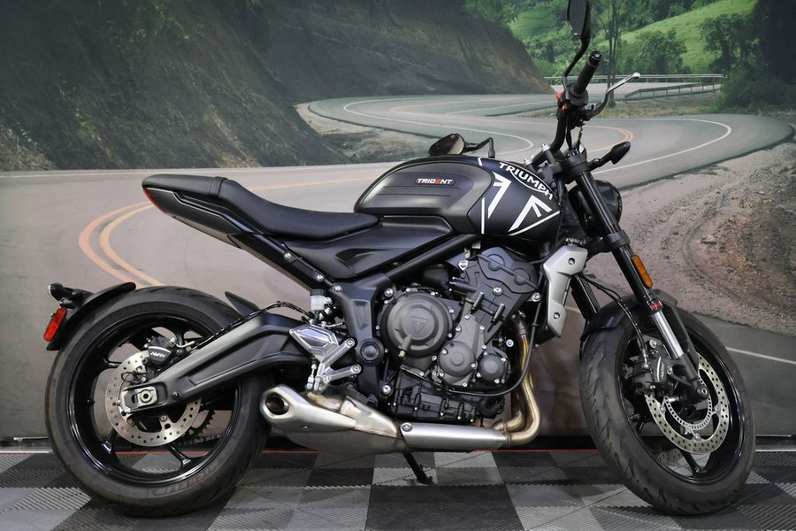 2023 Triumph Trident 660 Matte Jet Black / Matte Silver Ice