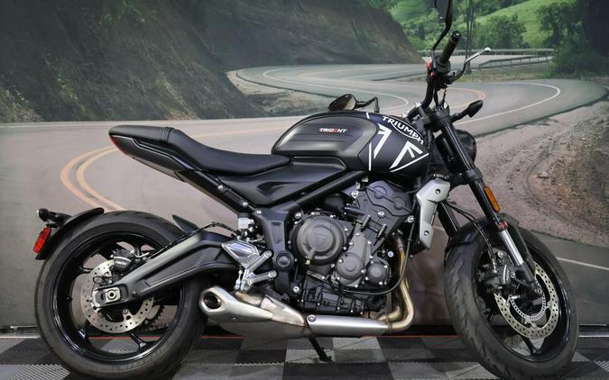 2023 Triumph Trident 660 Matte Jet Black / Matte Silver Ice