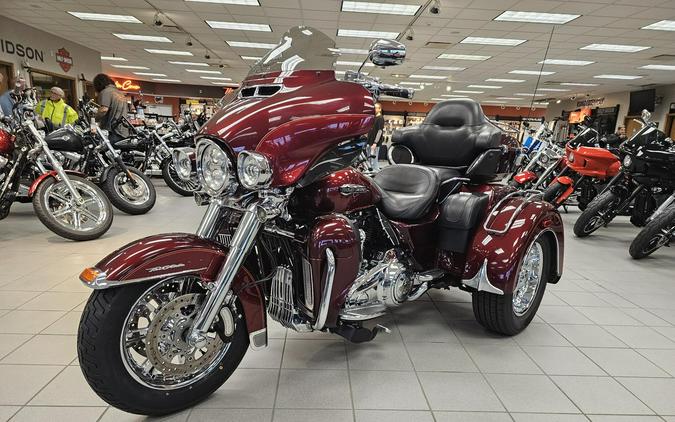 FLHTCUTG 2017 Tri Glide® Ultra