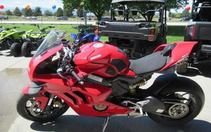 2021 Ducati Panigale V4 Ducati Red
