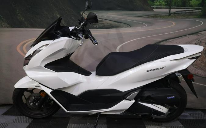 2022 Honda® PCX ABS