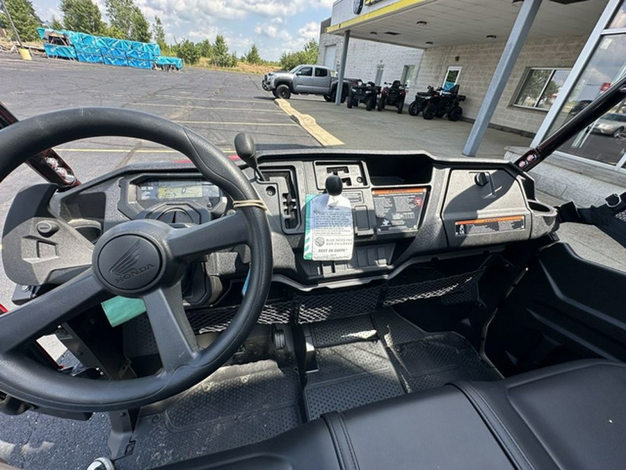 2025 Honda Pioneer 1000 Deluxe