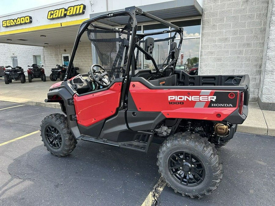 2025 Honda Pioneer 1000 Deluxe
