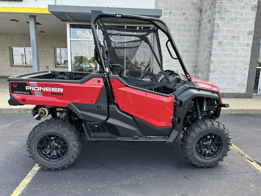 2025 Honda Pioneer 1000 Deluxe