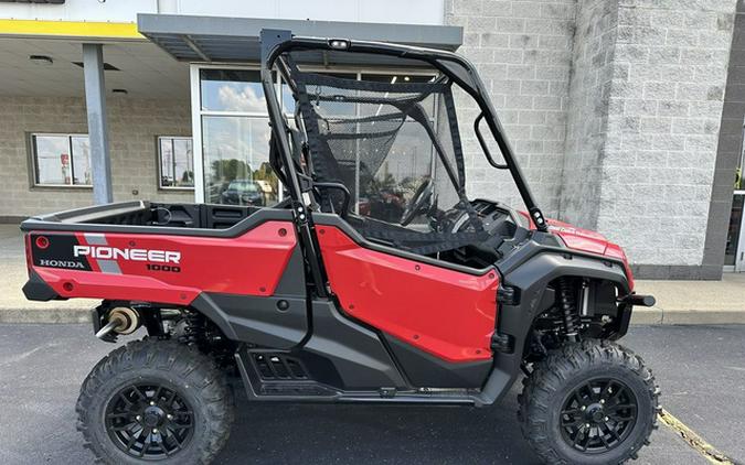 2025 Honda Pioneer 1000 Deluxe