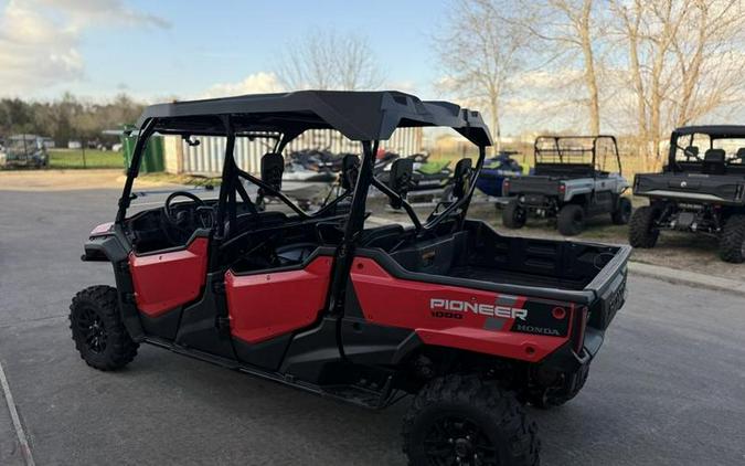 2023 Honda® Pioneer 1000-6 Deluxe Crew