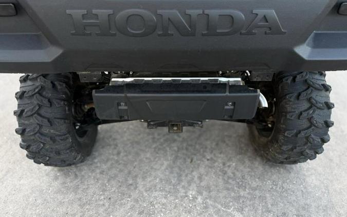 2023 Honda® Pioneer 1000-6 Deluxe Crew