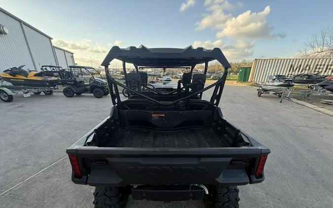 2023 Honda® Pioneer 1000-6 Deluxe Crew