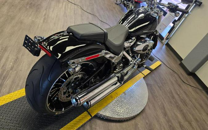 2026 Harley-Davidson SOFTAIL BREAKOUT