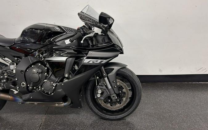 2024 Yamaha YZF R1