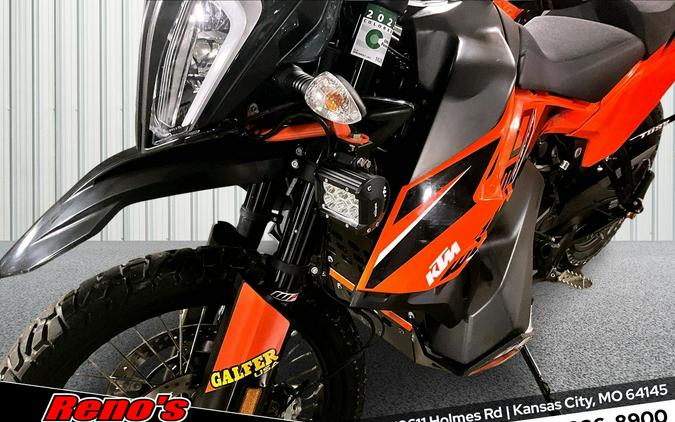 2021 KTM Adventure 890