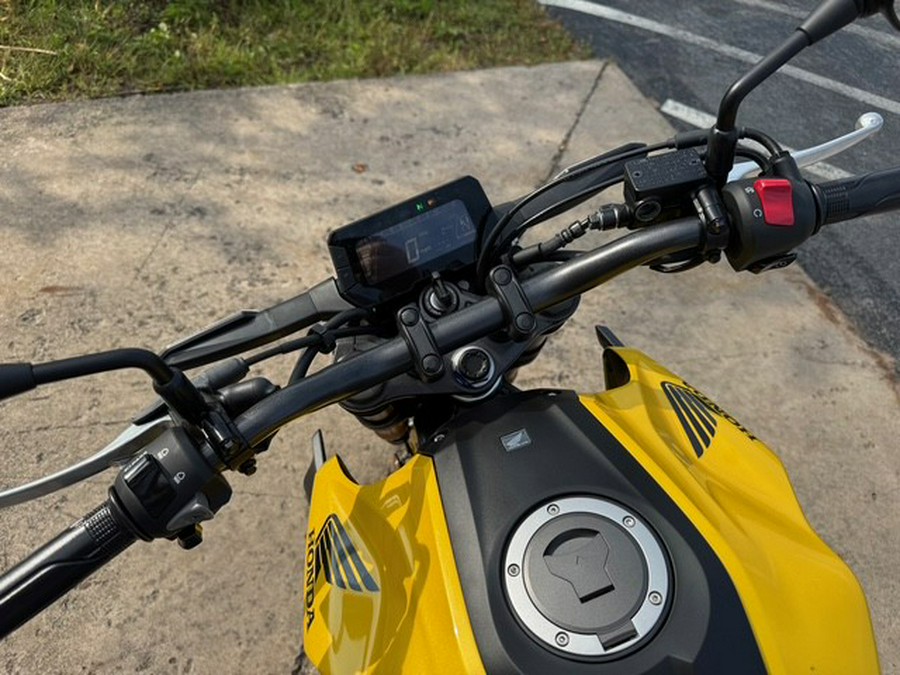 2024 Honda CB300R ABS Pearl Dusk Yellow