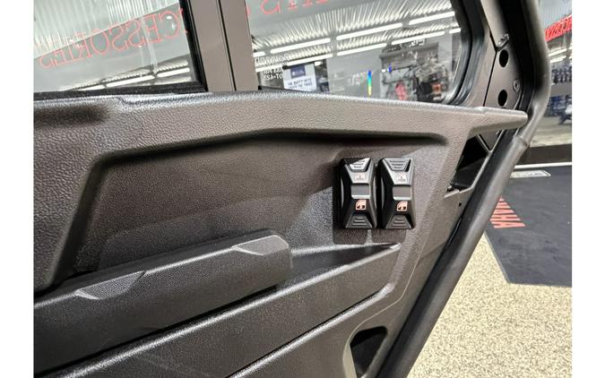 2026 Can-Am DEFENDER LIMITED HD11