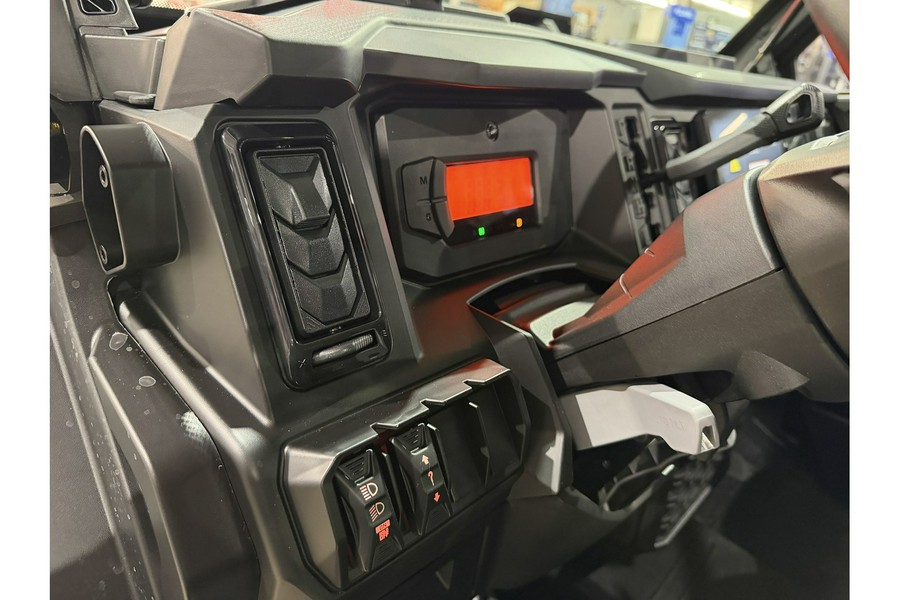 2026 Can-Am DEFENDER LIMITED HD11