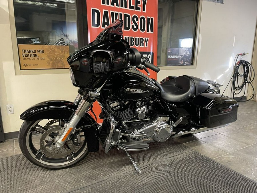 2017 Harley-Davidson® FLHXS - Street Glide® Special