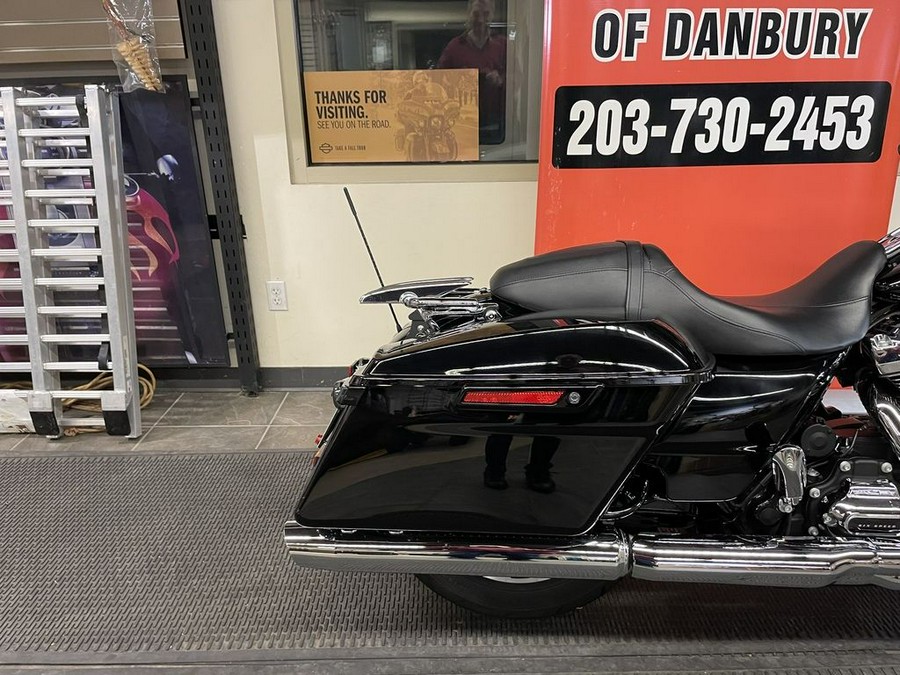 2017 Harley-Davidson® FLHXS - Street Glide® Special