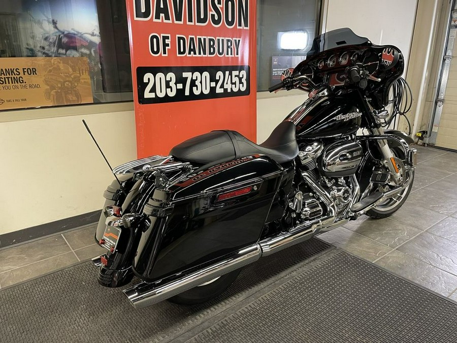 2017 Harley-Davidson® FLHXS - Street Glide® Special